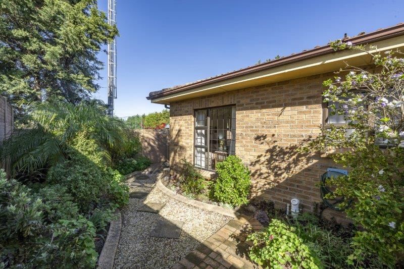 To Let 3 Bedroom Property for Rent in Sonstraal Heights Western Cape